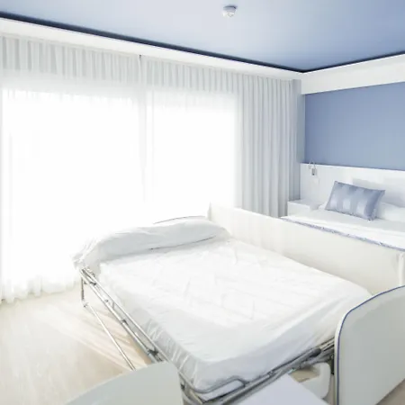 마사 메디테라네오 아파르타멘토스 스파 4*