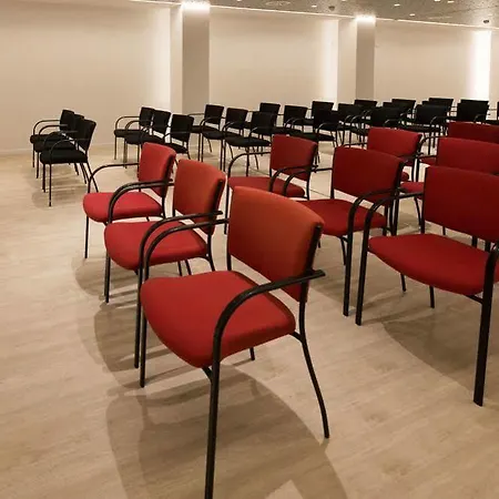 마사 메디테라네오 아파르타멘토스 스파 4*